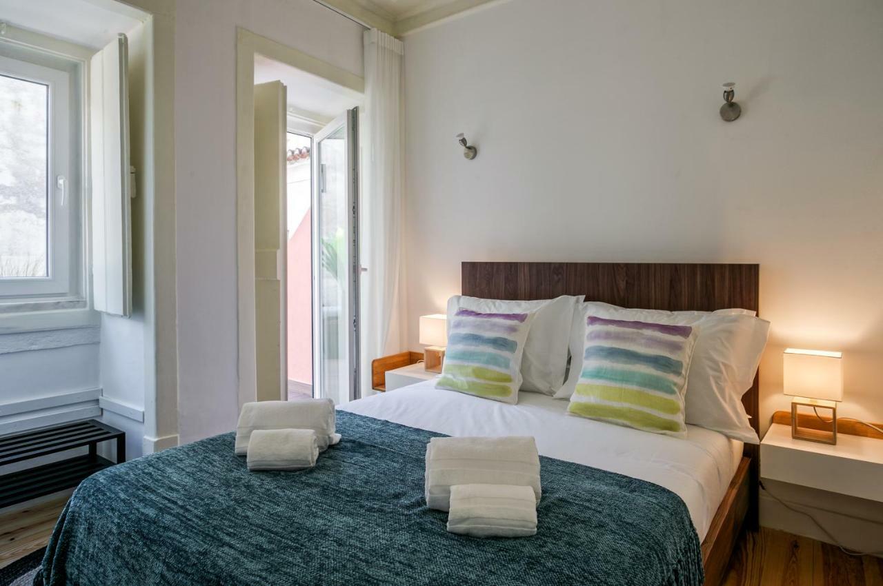 Hip Tailor Made Flat In Bairro Alto Appartement Lissabon Buitenkant foto