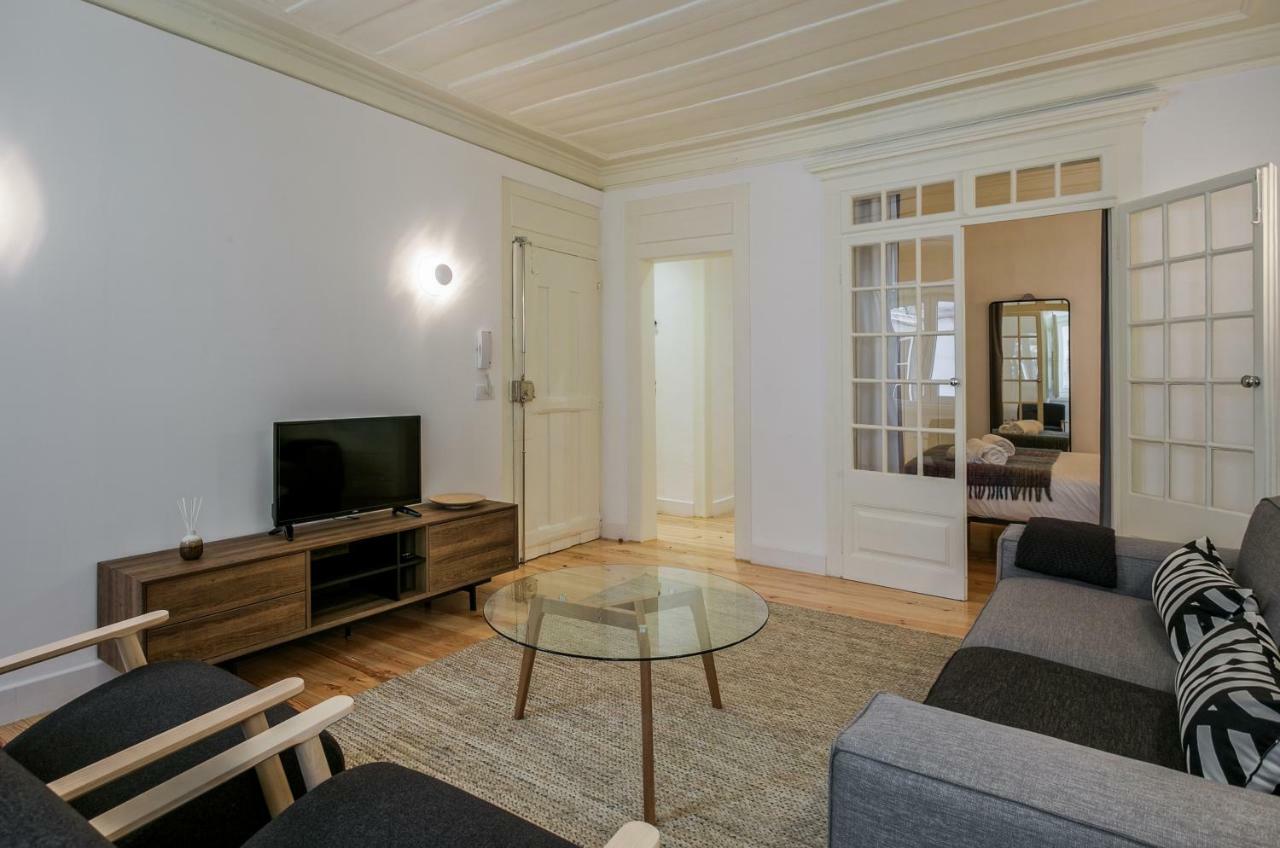 Hip Tailor Made Flat In Bairro Alto Appartement Lissabon Buitenkant foto