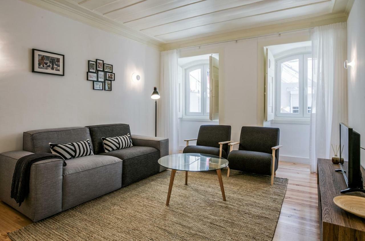 Hip Tailor Made Flat In Bairro Alto Appartement Lissabon Buitenkant foto